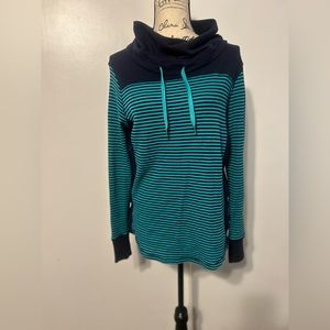 Eddie Bauer turtle neck pullover top